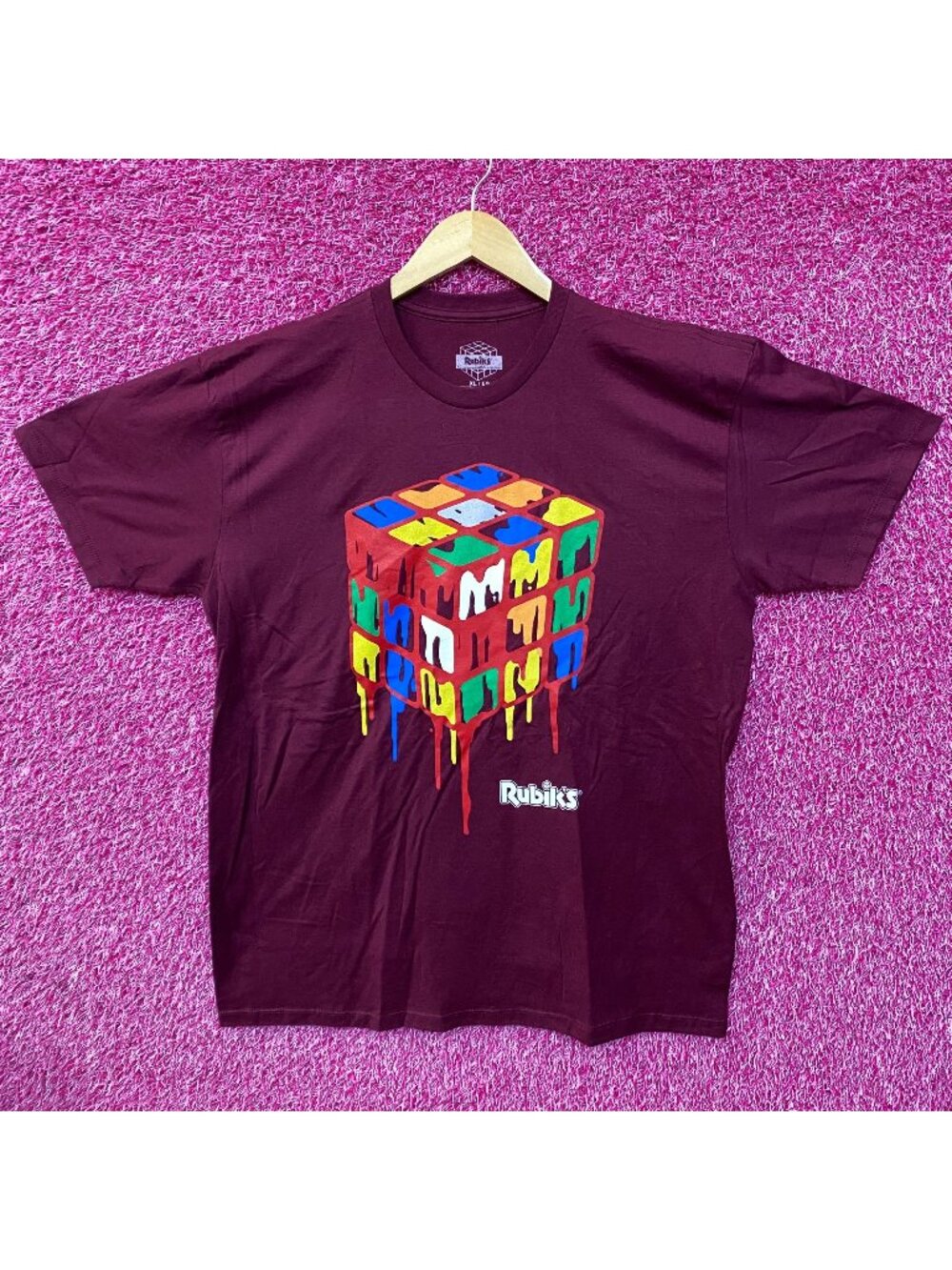 Rubiks Cube Melting Vintage Style Graphic Design T-Shirt XL